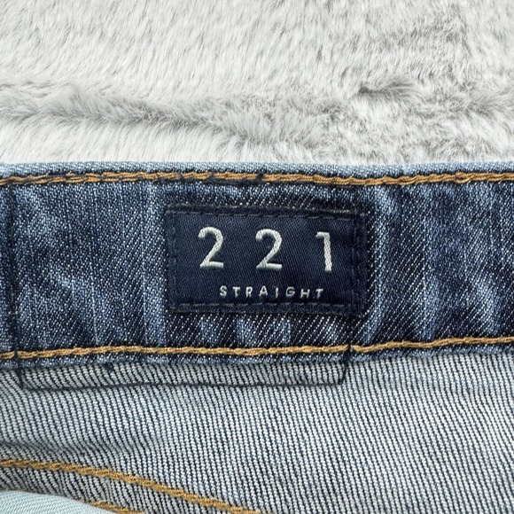 Lucky Brand Jeans Mens 32x32 Blue 221 Straight Denim Zip Fly Classic Medium Wash - Picture 5 of 8